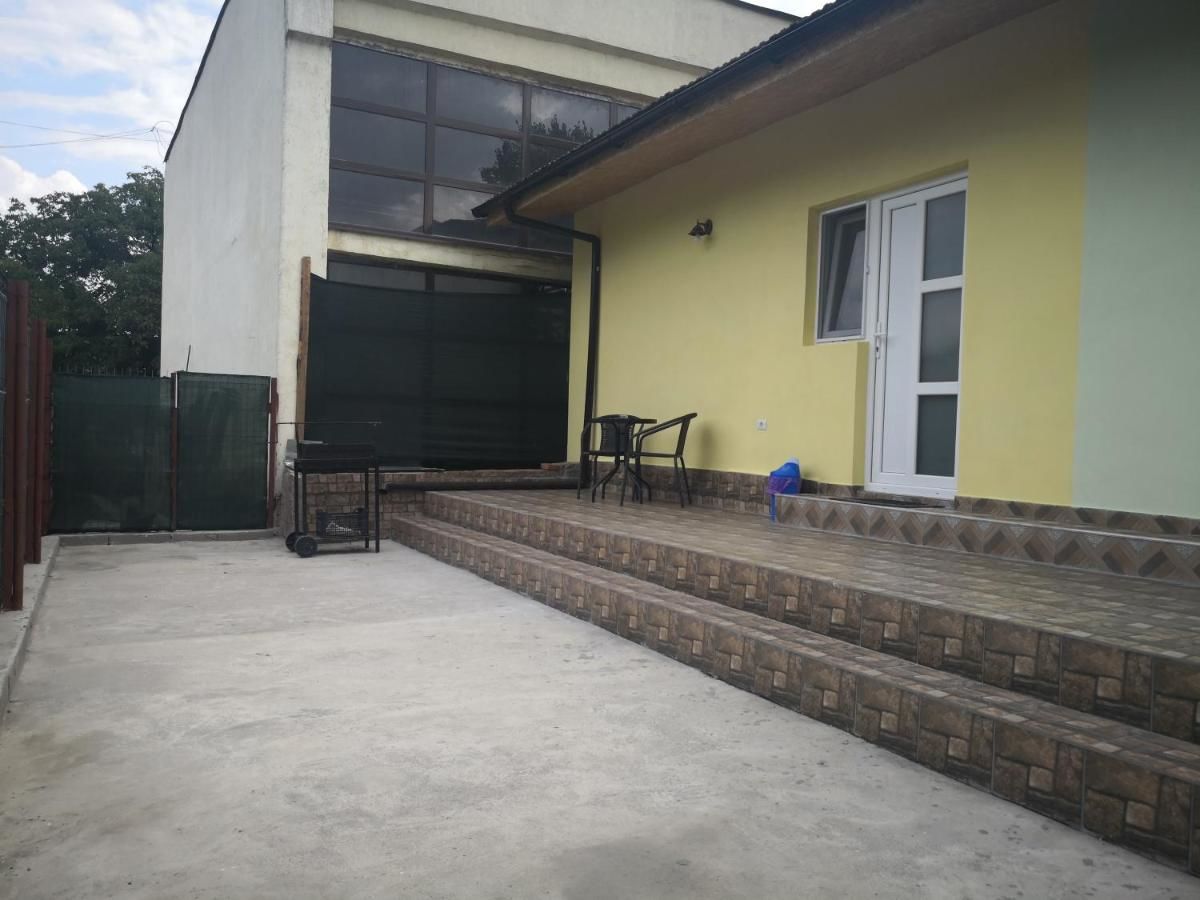 Проживание в семье Casa GranD Кэлимэнешти-6